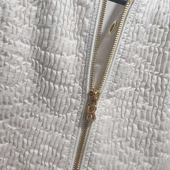 Bogner White Vest with Gold Accents - Picture 3 of 6